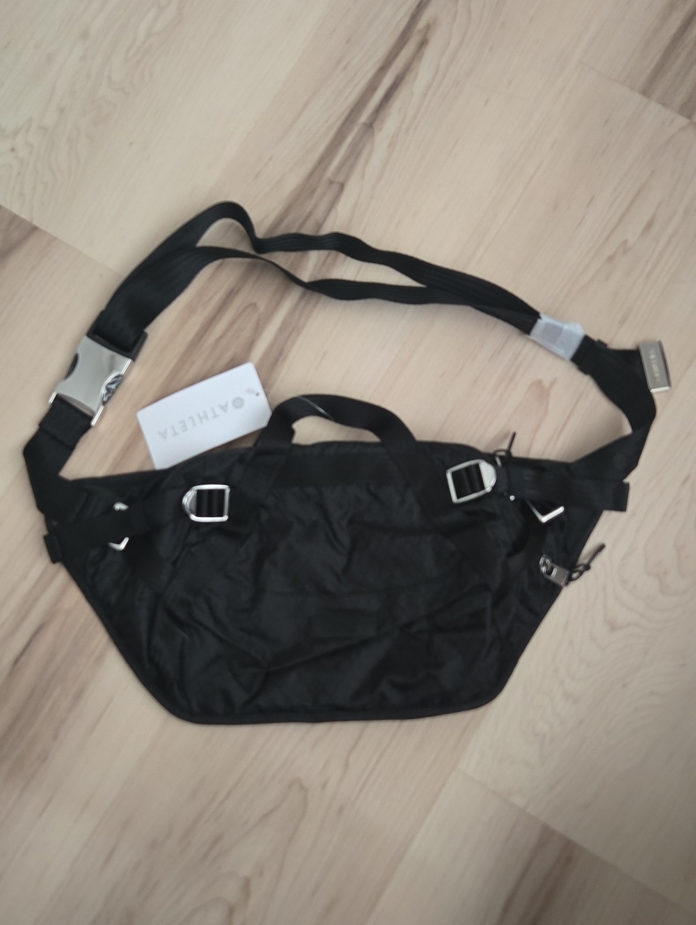 NWT Athleta Excursion Waistbag, Black